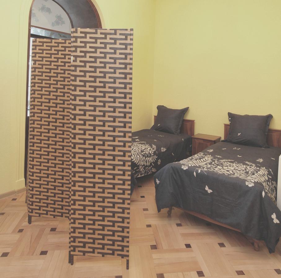 Apartment At Stalin House Tbilisi Ngoại thất bức ảnh